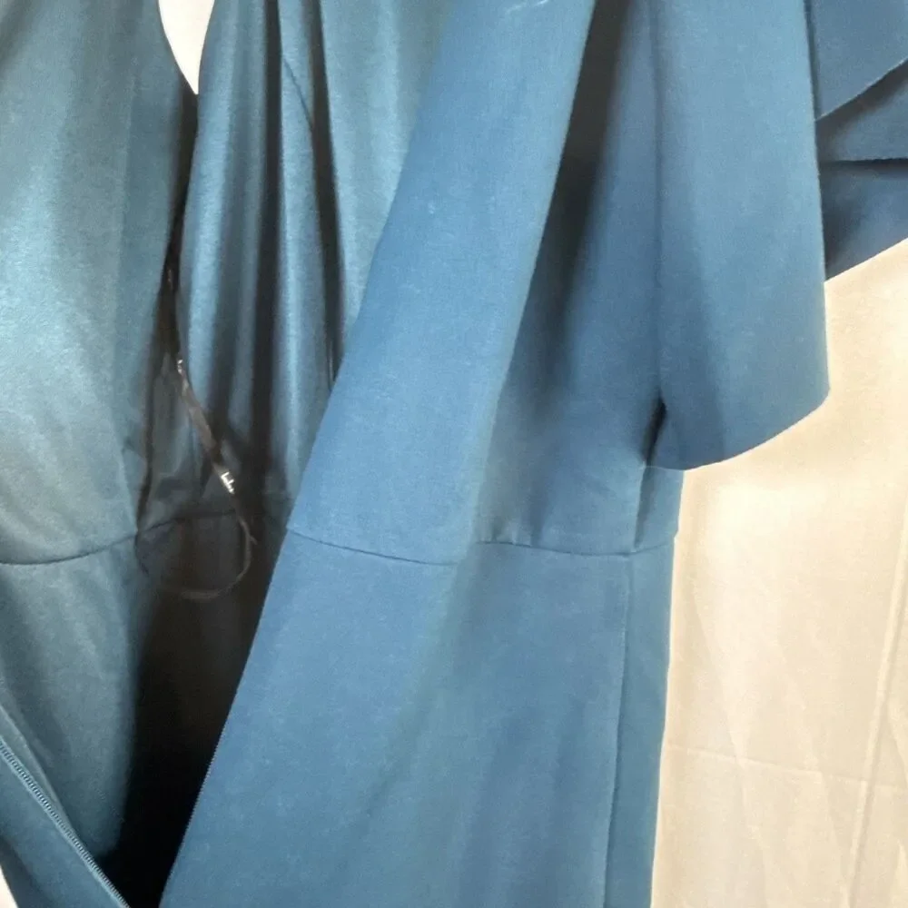 Lulus Margeaux Teal Cape Sleeveless Long Gown Size Small NWT - Picture 10 of 15